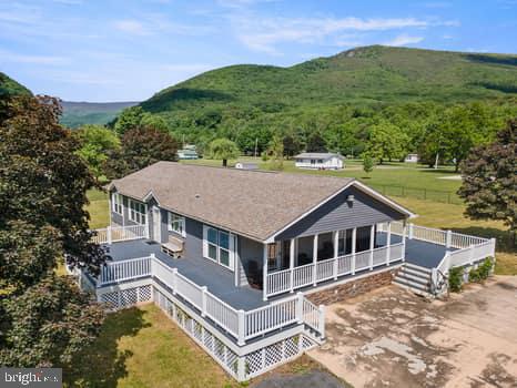 107 Trout Lane, Cabins