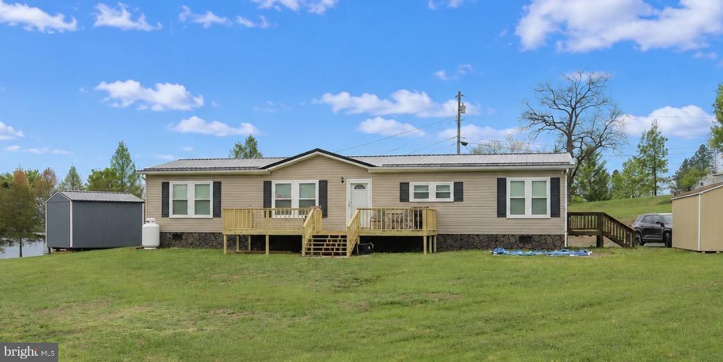 409 Sky Valley Drive, Cabins