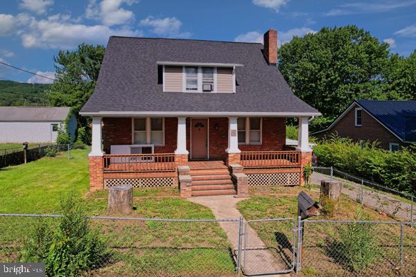 125 Pine Street