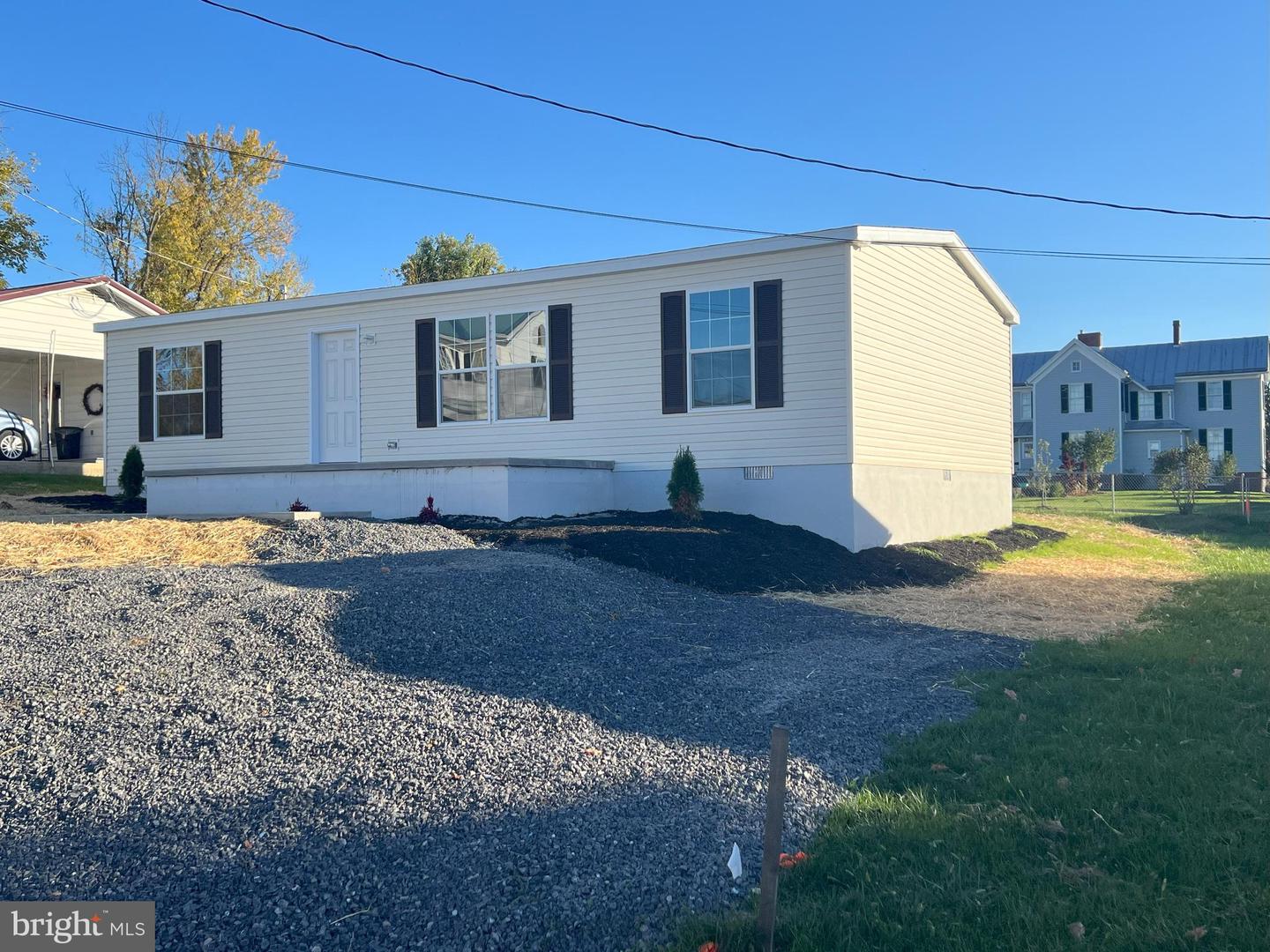 211 Eisenhower Drive, Moorefield