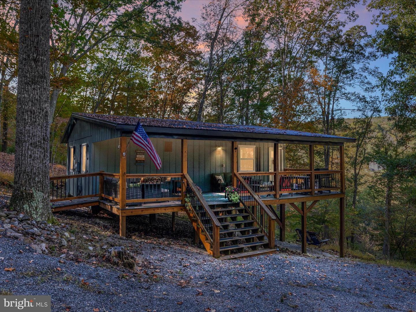 15 Meadow View Dr