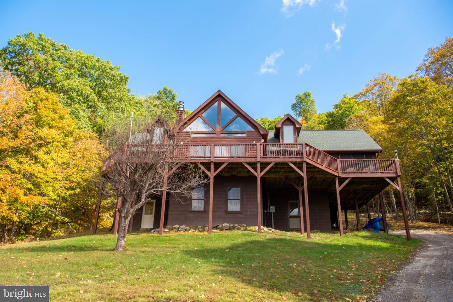 718 Black Bear Lane, Mathias