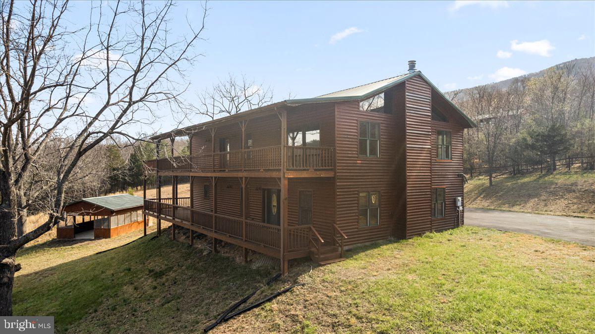 325 Coyote Run Road, Mathias