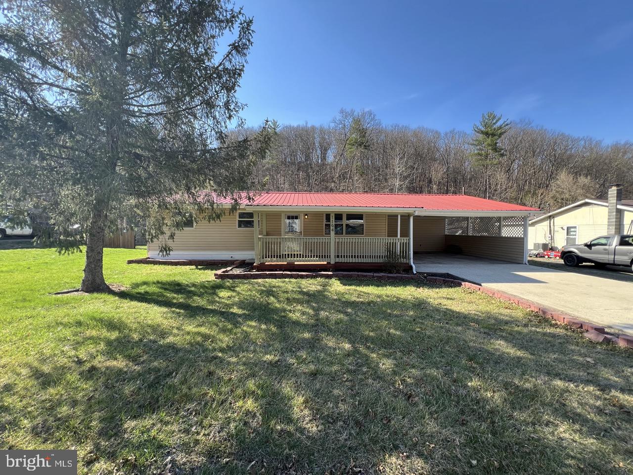 1194 Jenkins Run Road, Moorefield