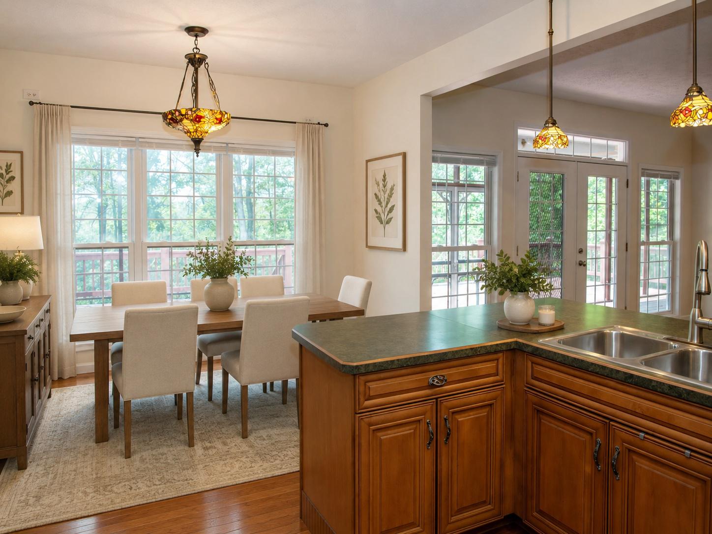 792 Forest Glen Drive, Moorefield