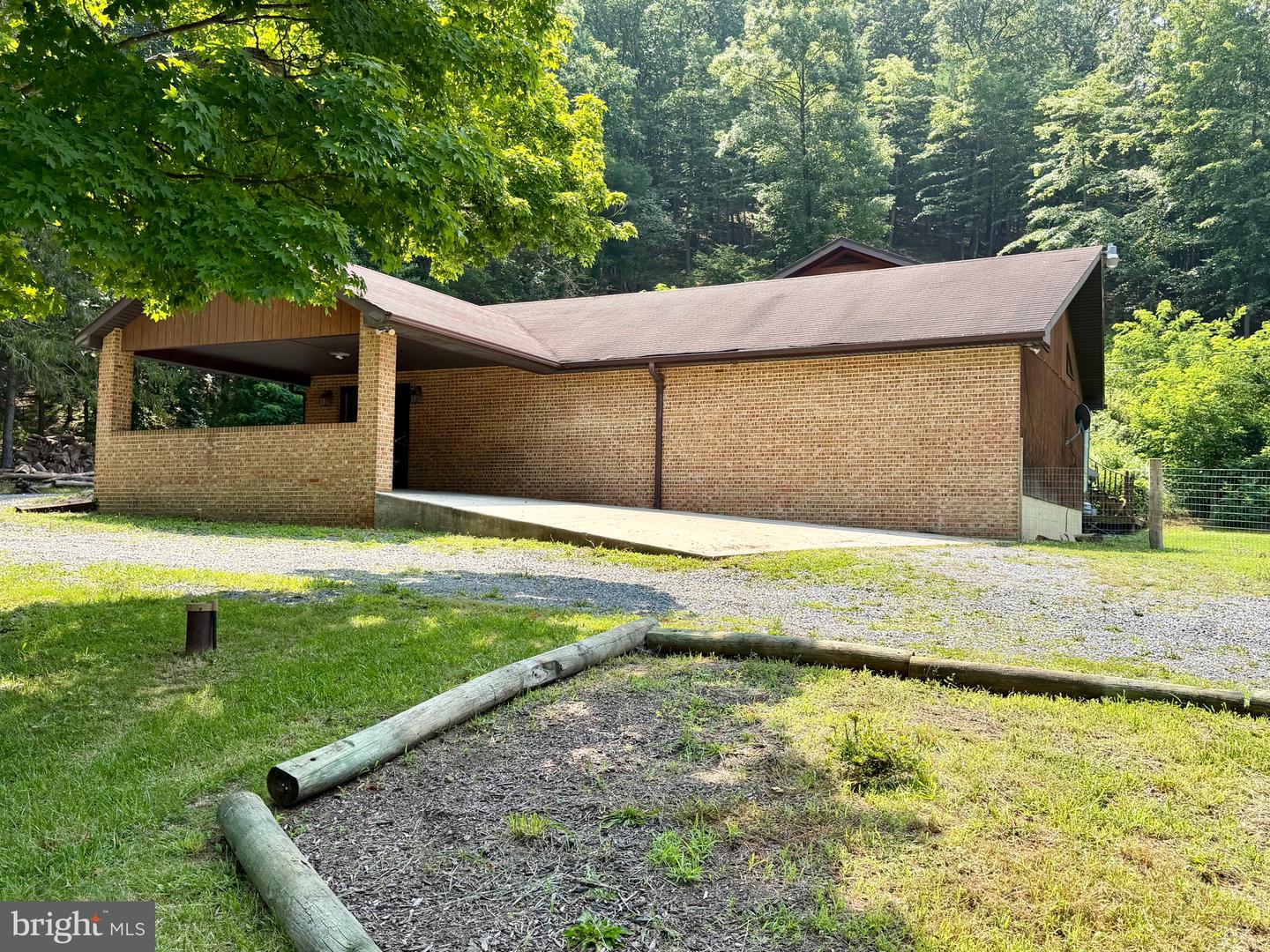 6980 State Road 55, Moorefield