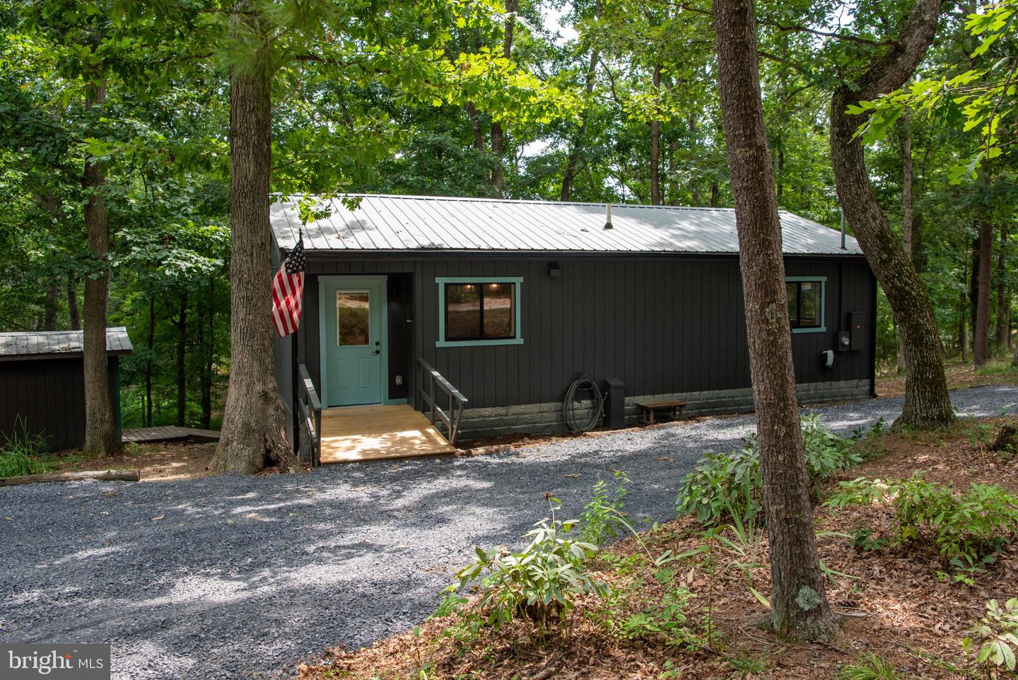 689 Snyders Ridge Road
