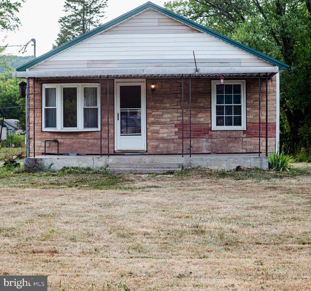 220 Old County Road, Green Spring