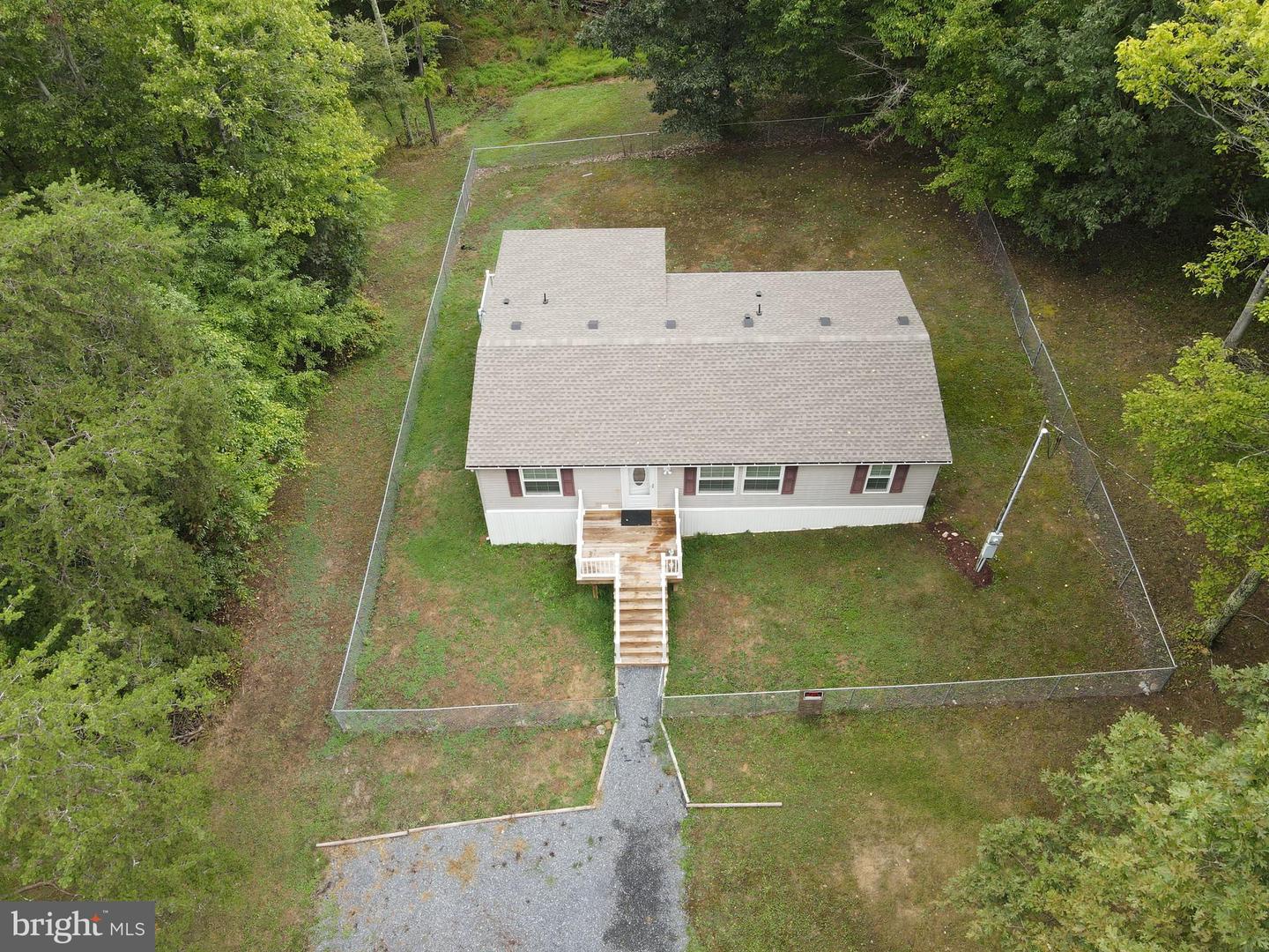 157 Rockface Road, Levels