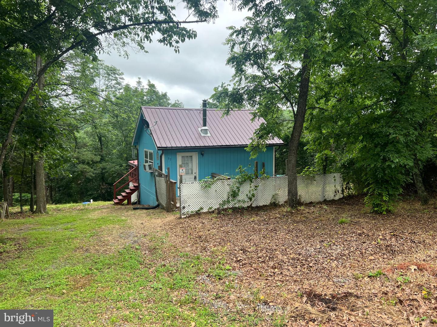 1250 Feller, Levels