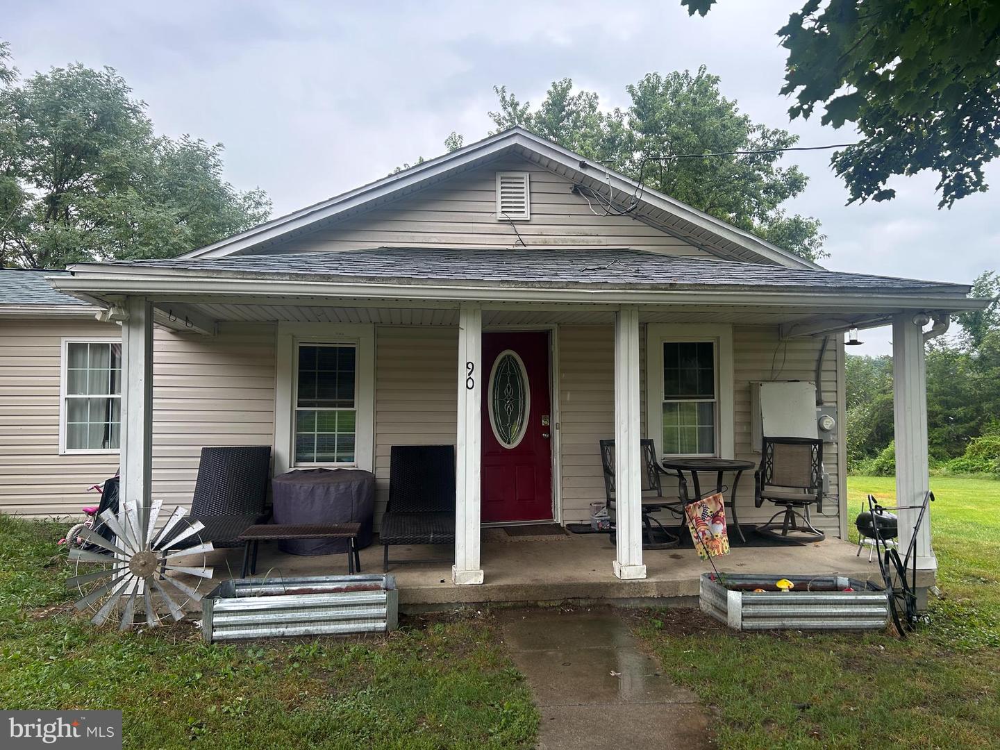 90 Dukes Way, Springfield