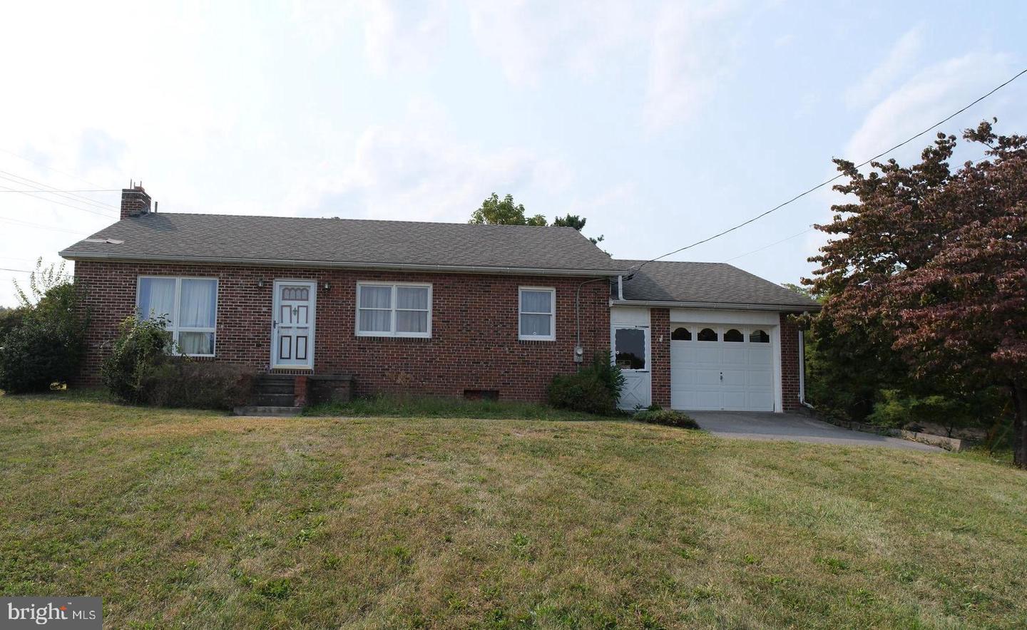 251 Solid Oak Drive, Romney