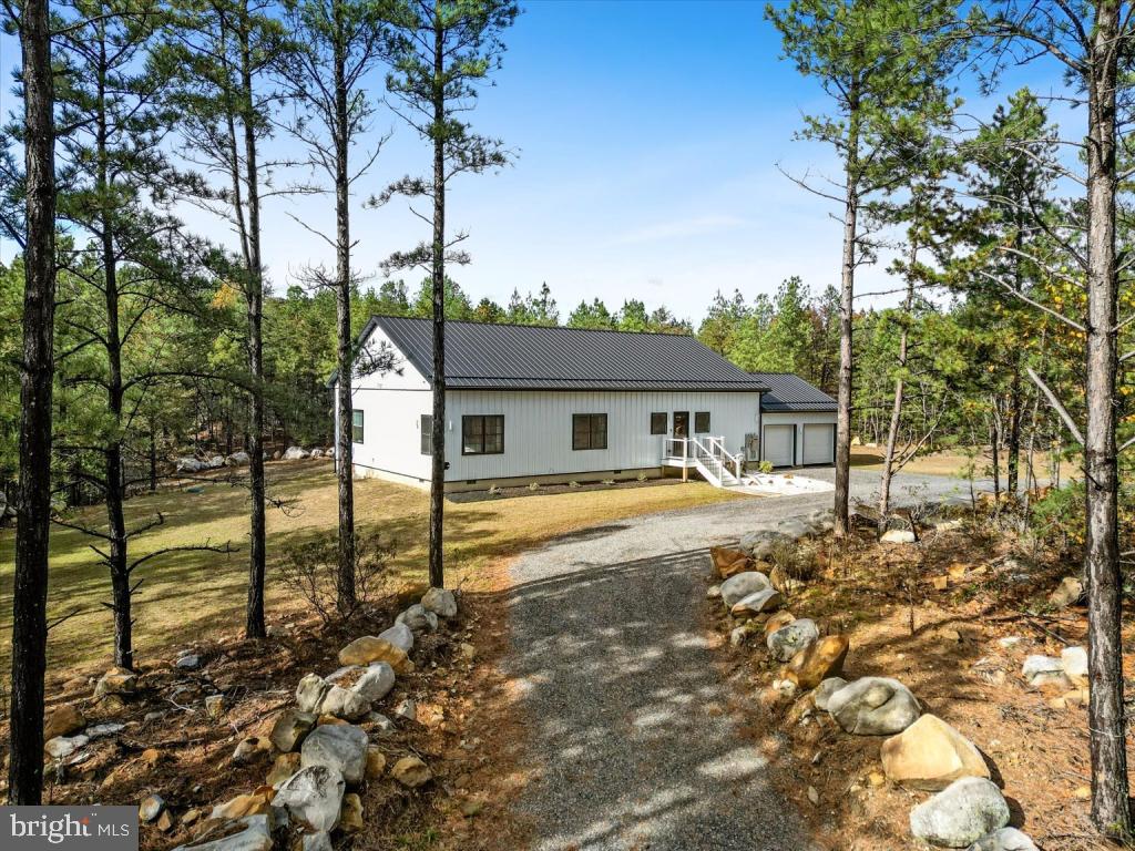 1110 Reymann Drive, Yellow Spring