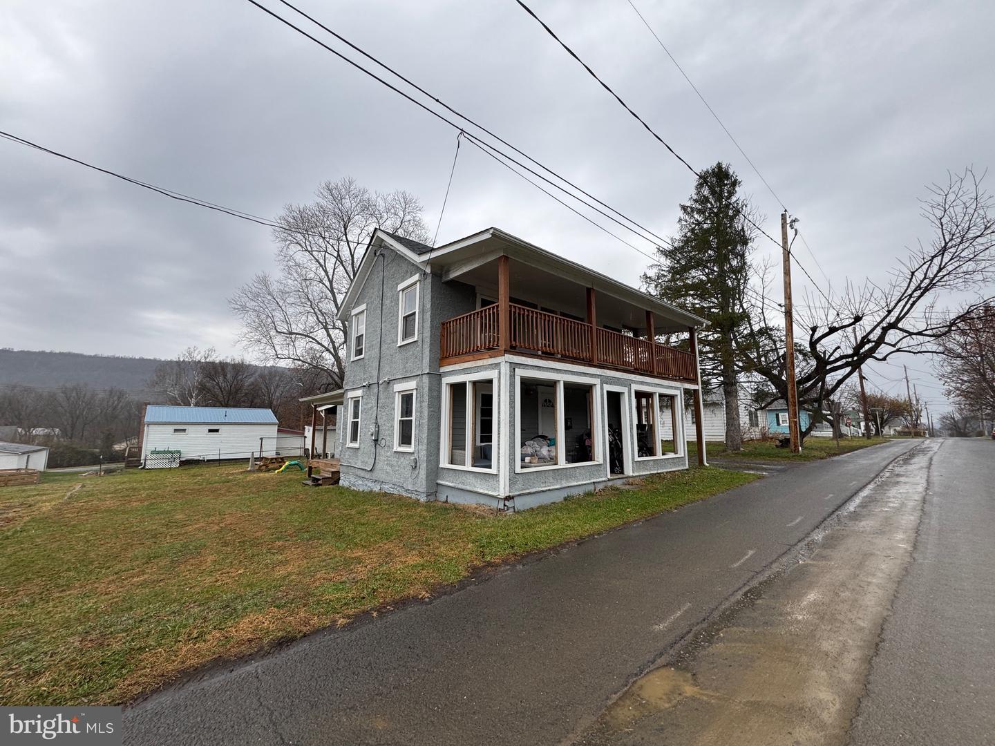 351 Elk Place, Romney