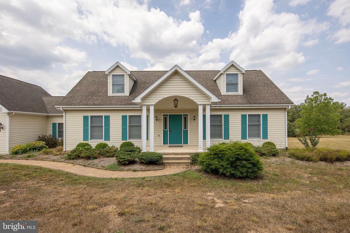 317 Strawberry Lane