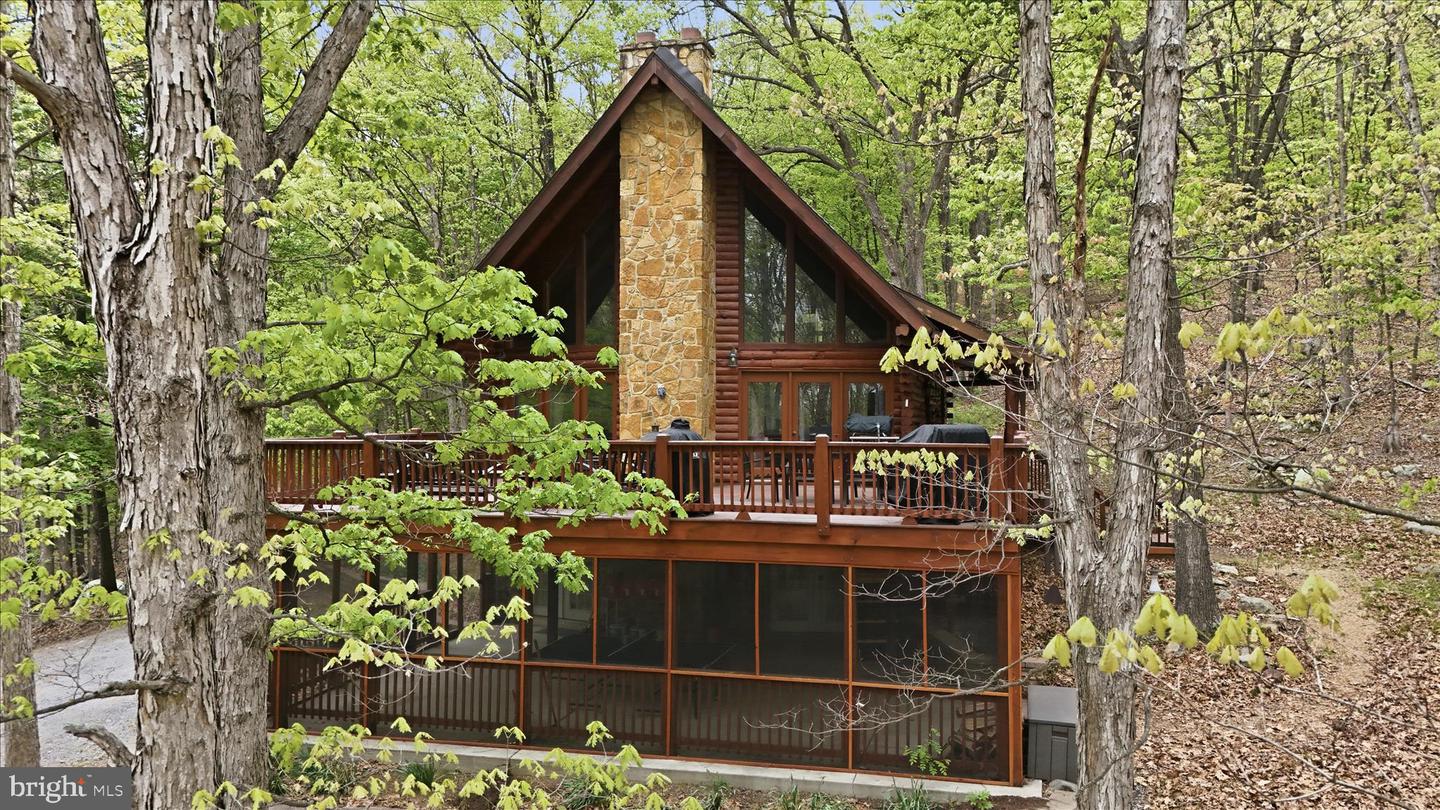 355 Hemlock Court