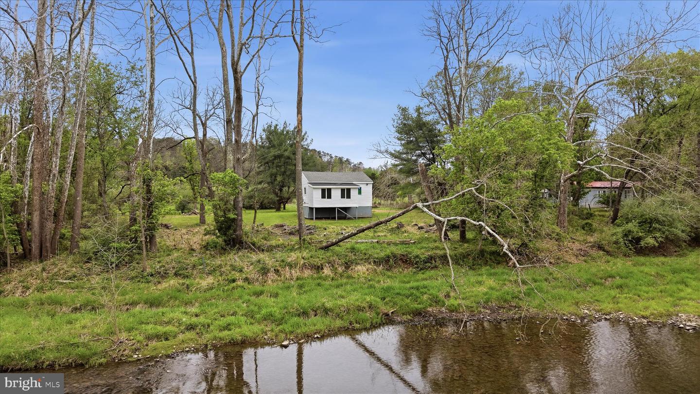 216 Cedar River Ln