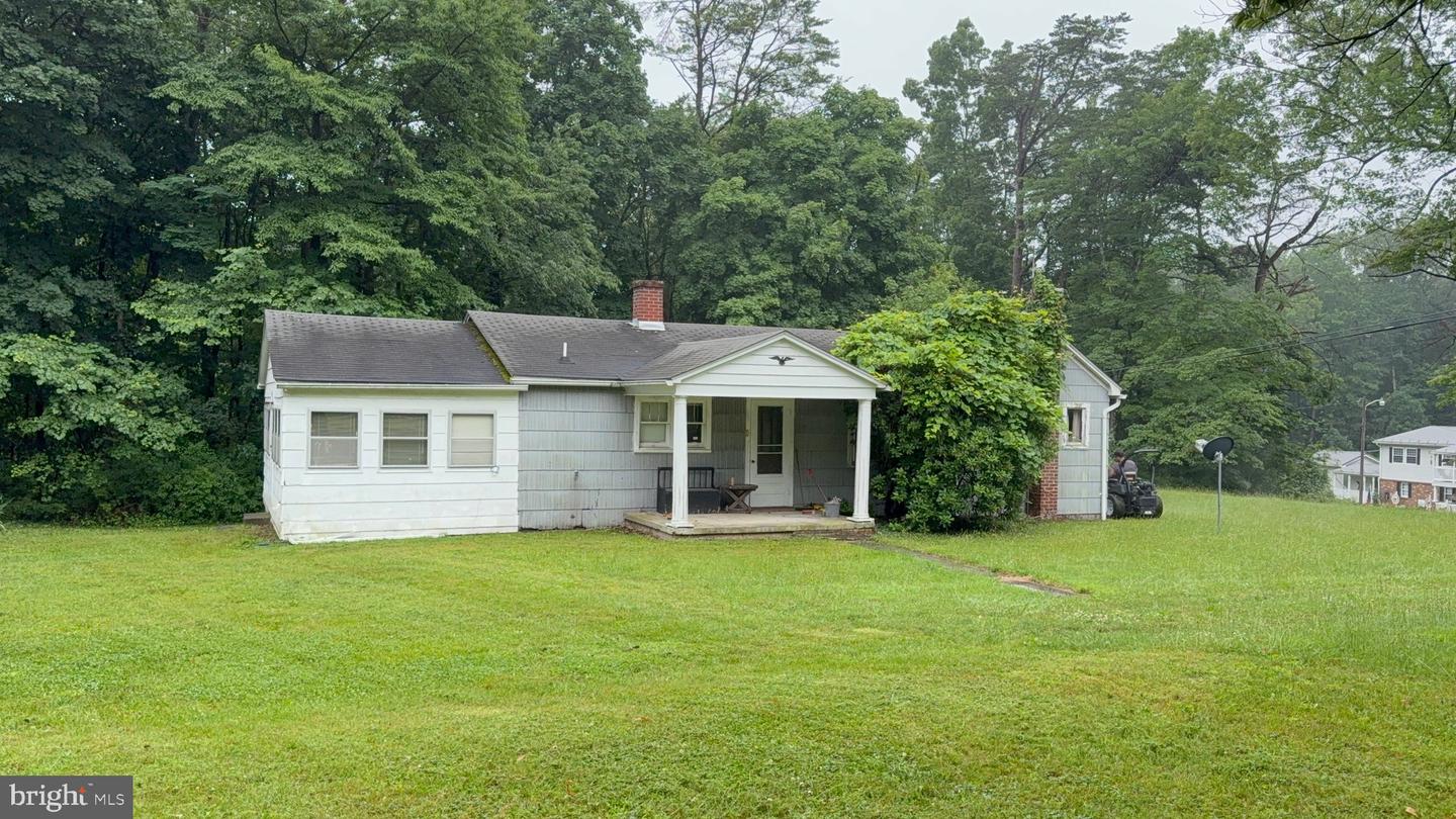 8423 Paw Paw Road