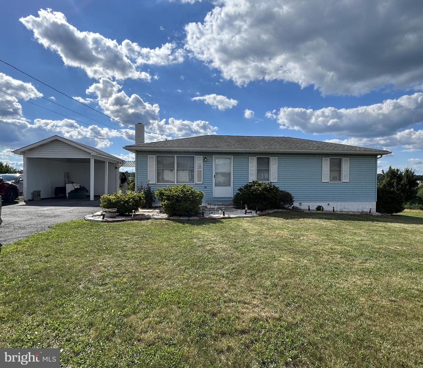 109 W Ridge Loop Road