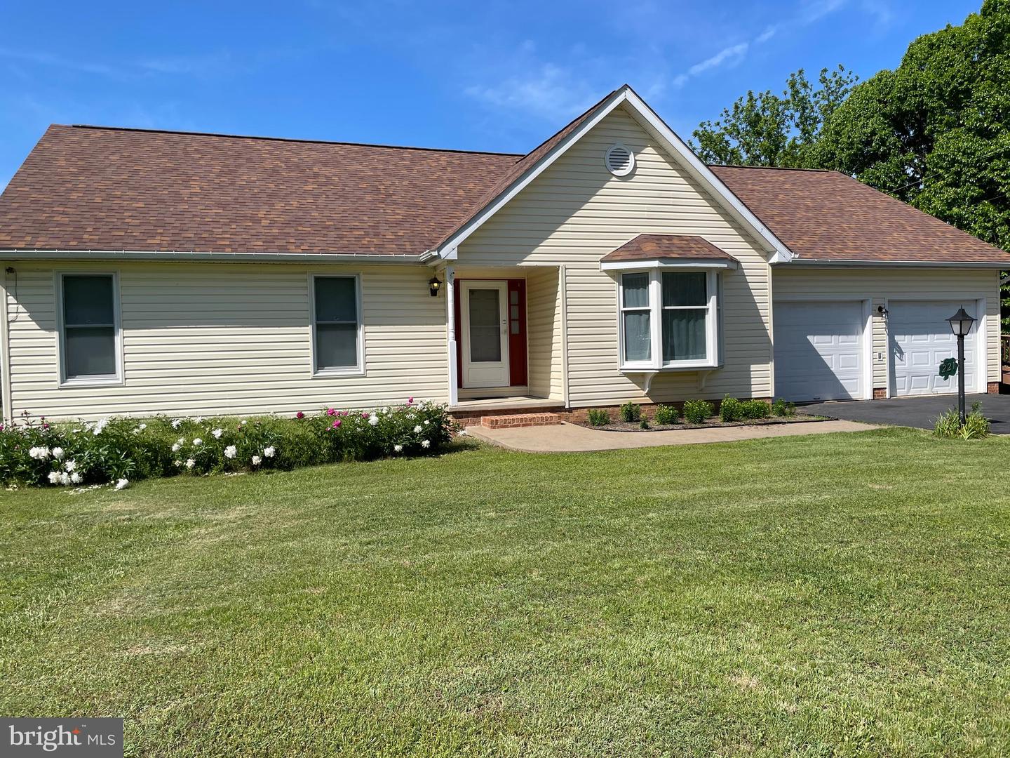 221 Deerfield Drive, Charles Town