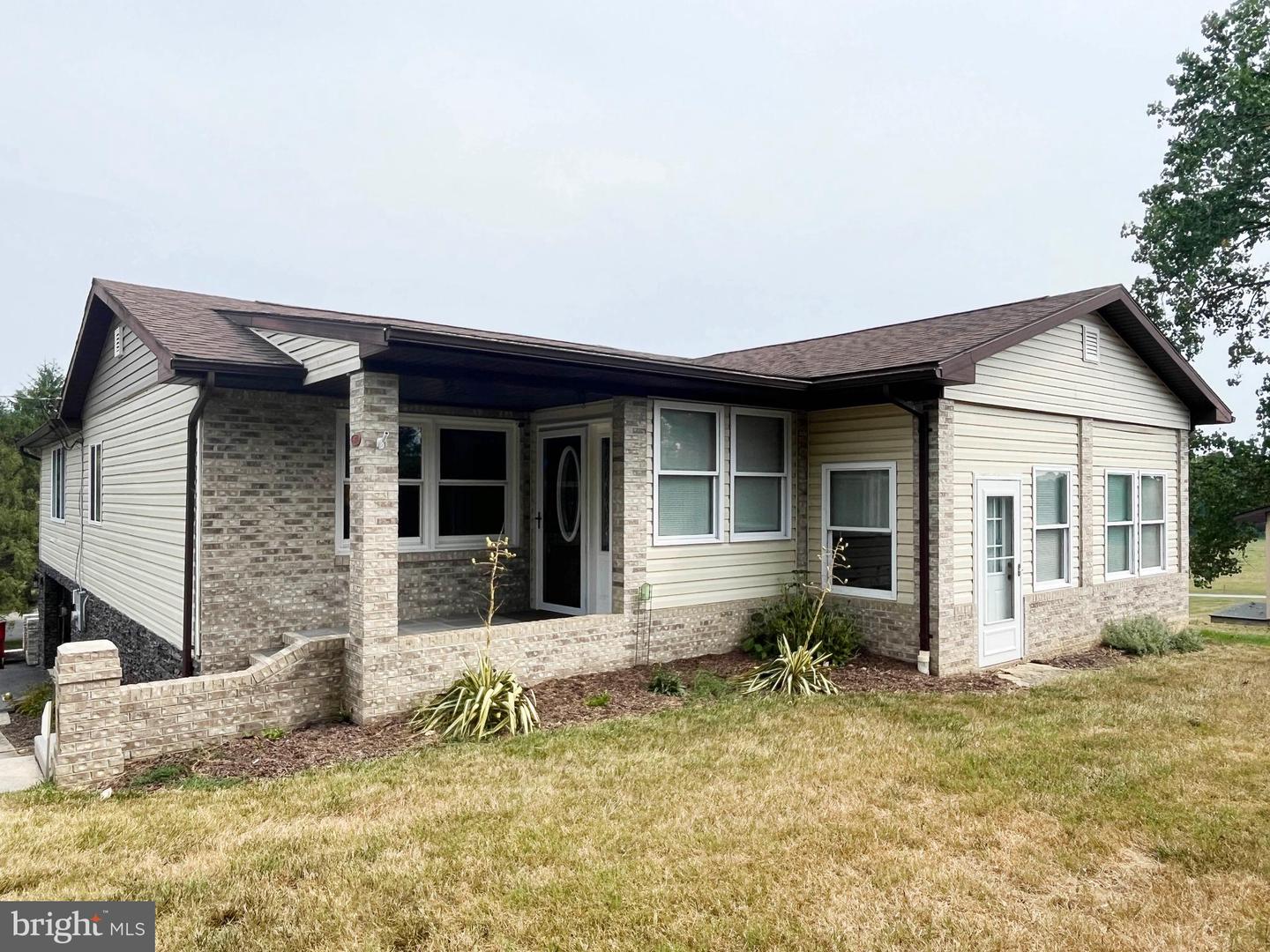 877 King Lear Drive, Charles Town