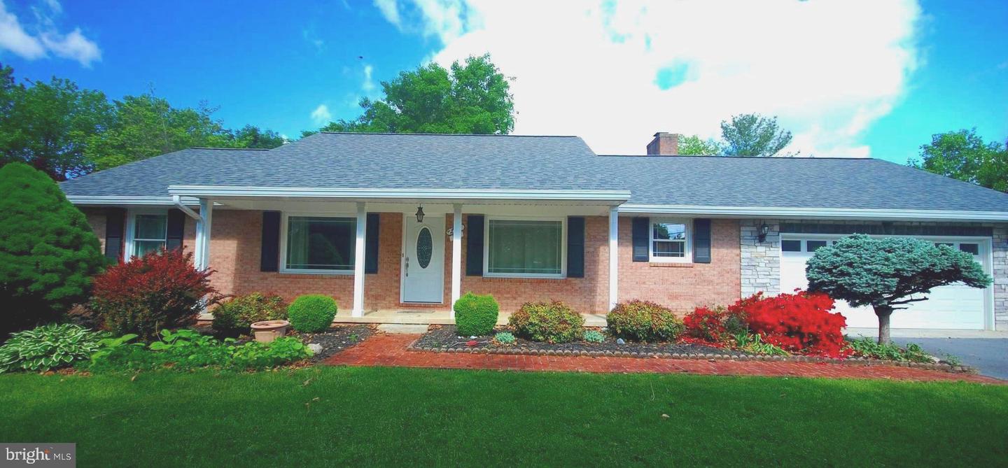 1210 Tuscawilla Drive, Charles Town
