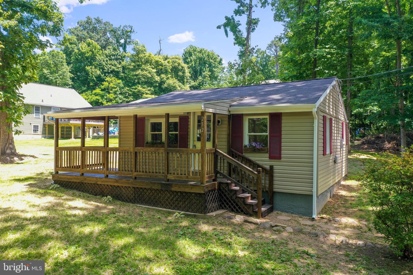 252 Blueberry Lane, Harpers Ferry