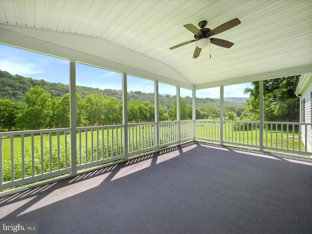 1126 John Rissler Road, Charles Town