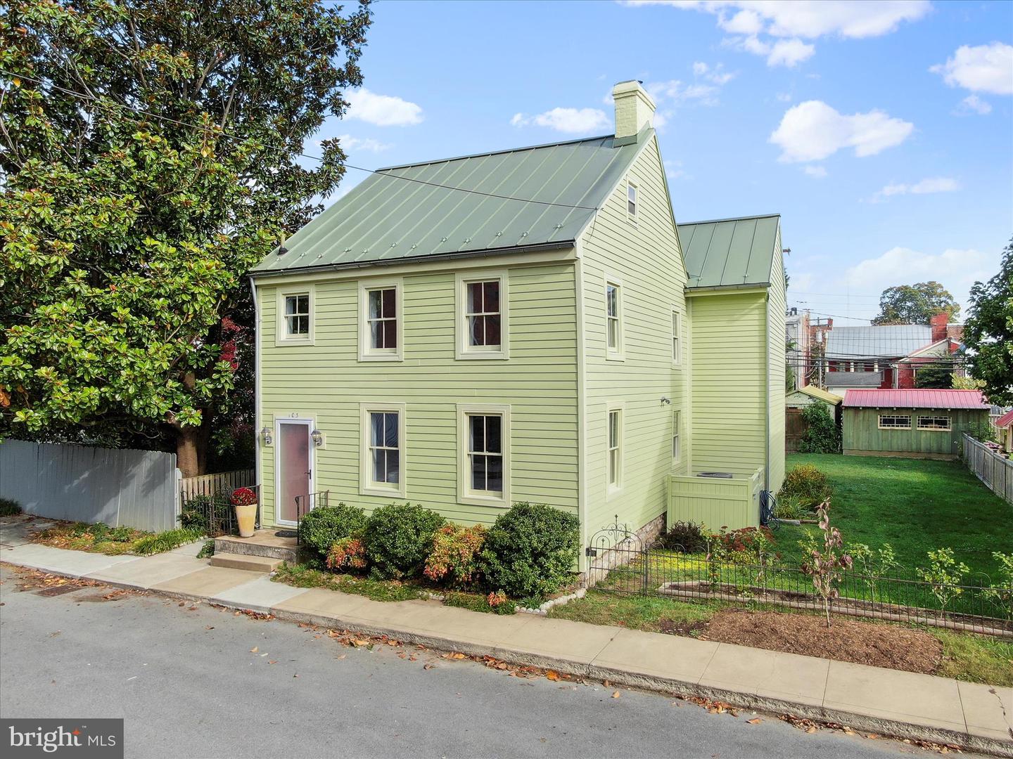 103 E New Street, Shepherdstown