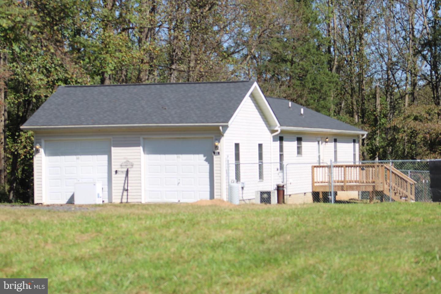 221 Frys Lane, Charles Town