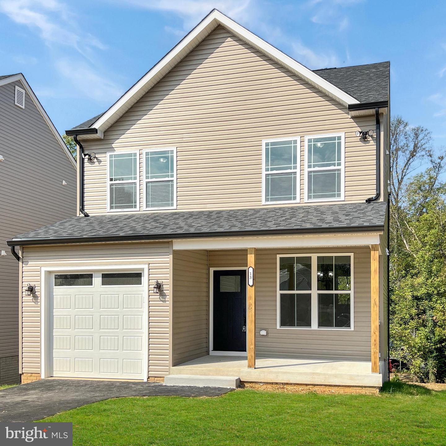 13 Onyx Lane, Charles Town
