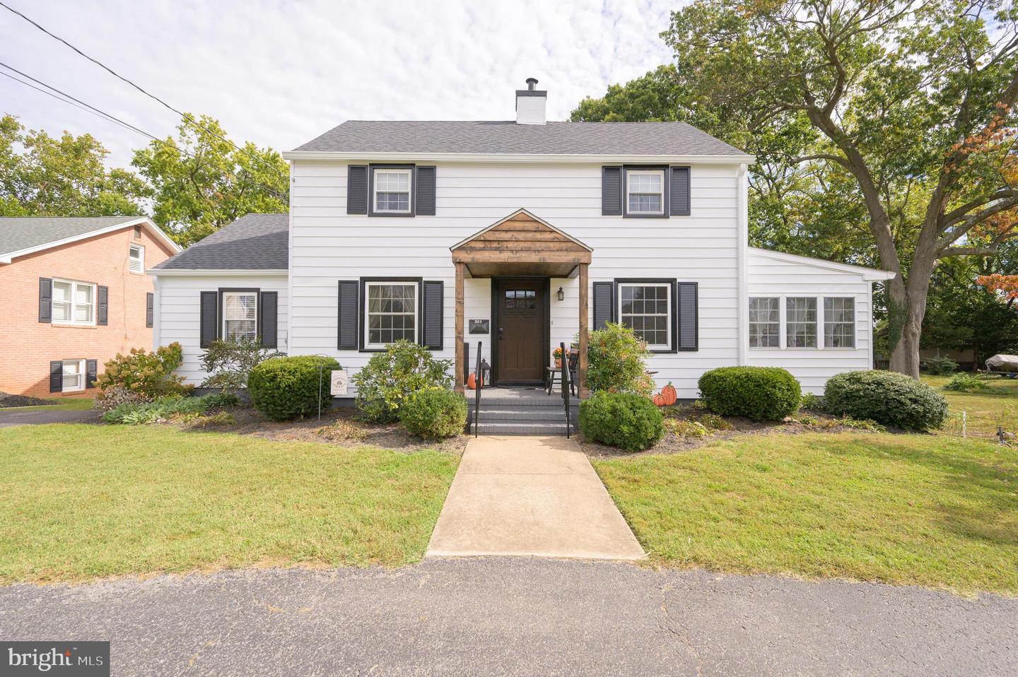 511 South Church Street, Charles Town