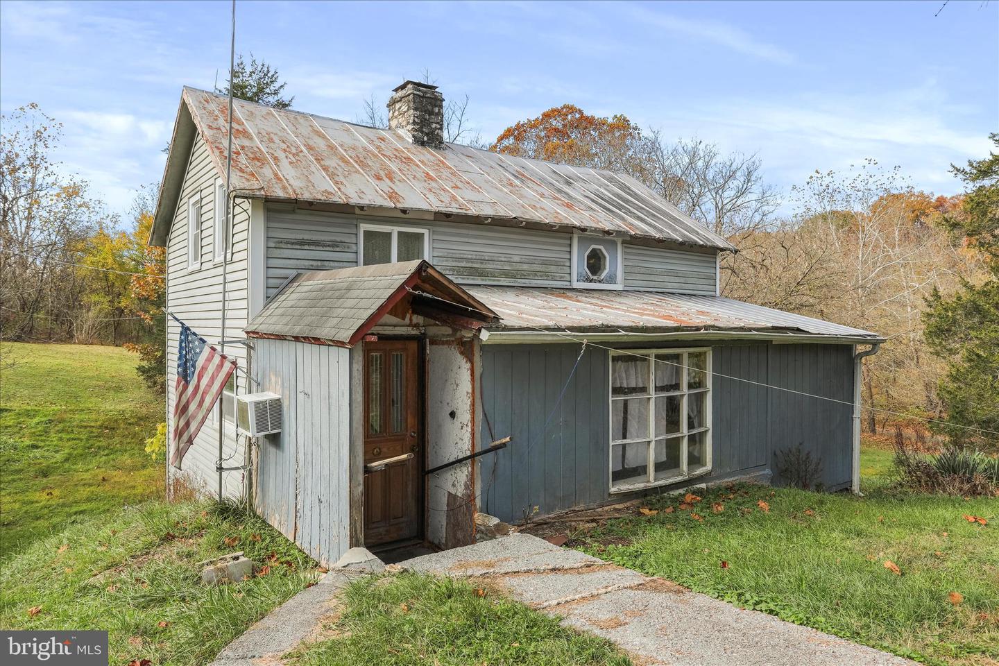 339 Logans Run Drive, Kearneysville