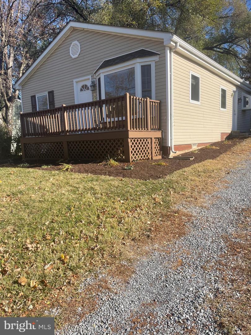 868 Jefferson Avenue, Charles Town