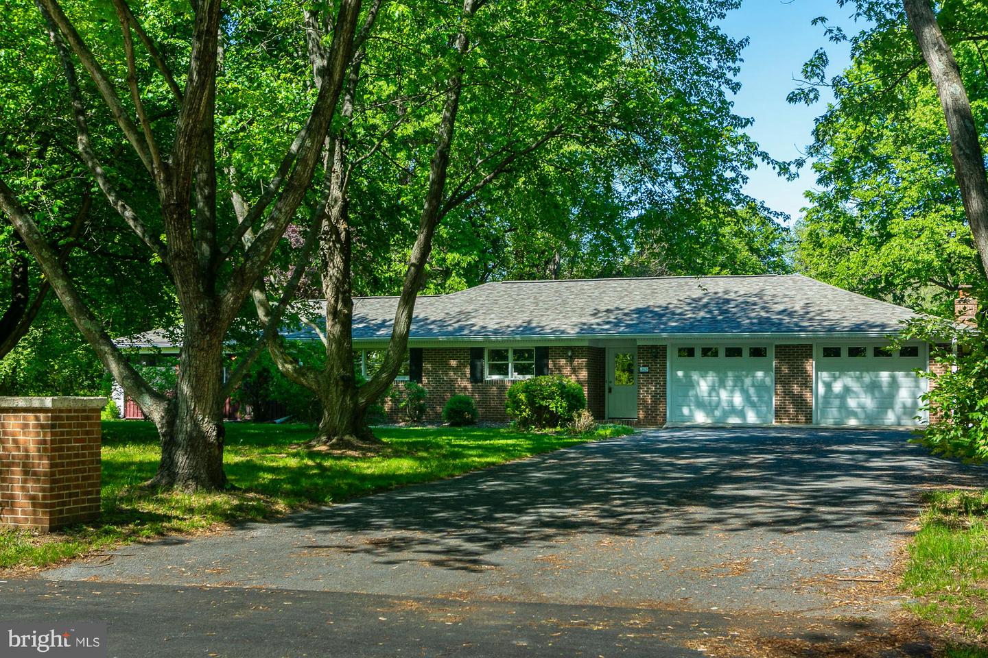 35 Grant Road, Charles Town