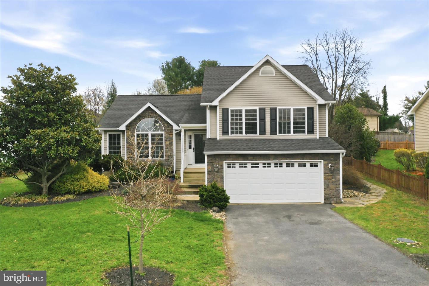 88 Grassy Meadow Road, Charles Town