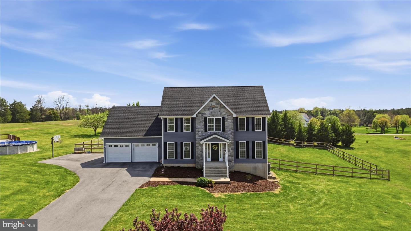 554 Cherry Hill Farm Drive, Kearneysville