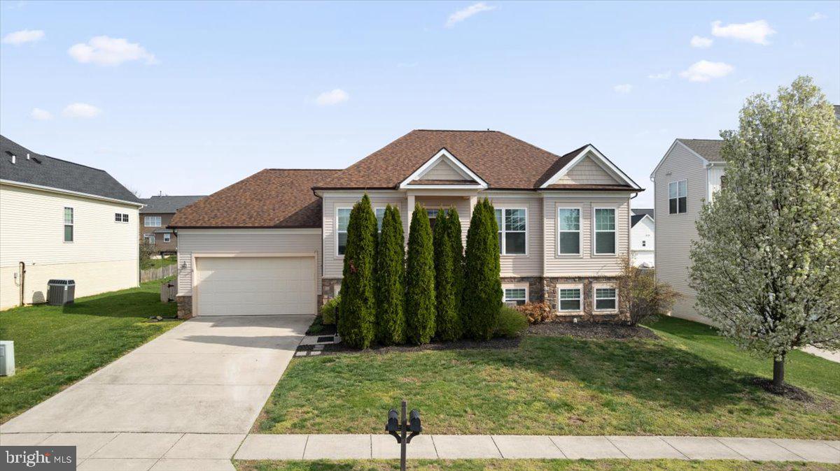 91 Burberry Lane, Charles Town