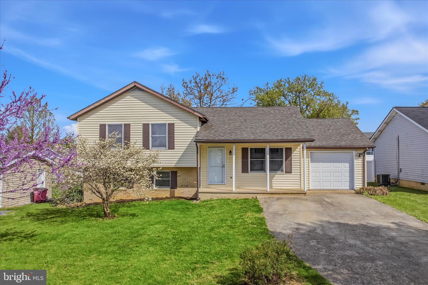 165 Beauregard Boulevard, Charles Town
