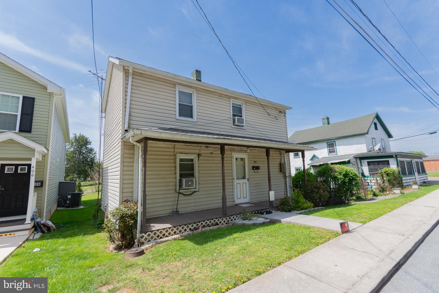 404 S Charles Street, Charles Town