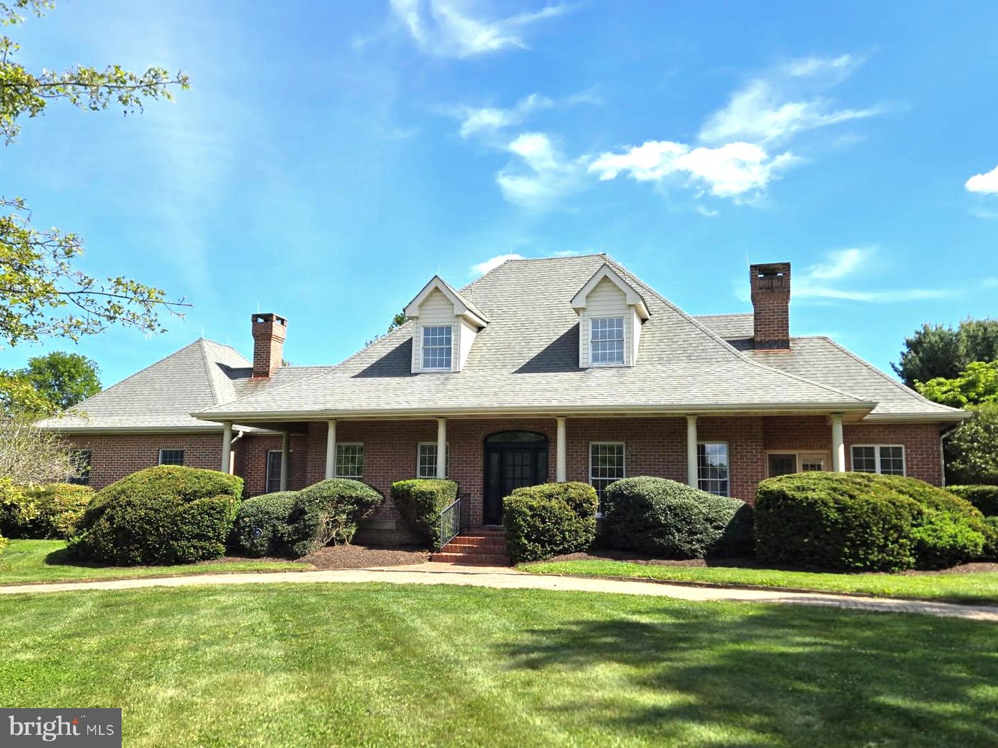 156 Uvilla Estates Drive, Shenandoah Junction