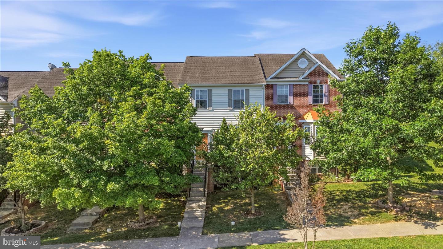 31 Riparian Lane