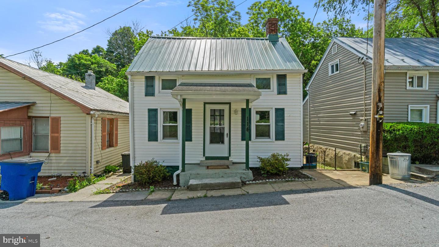 114 College Street, Shepherdstown