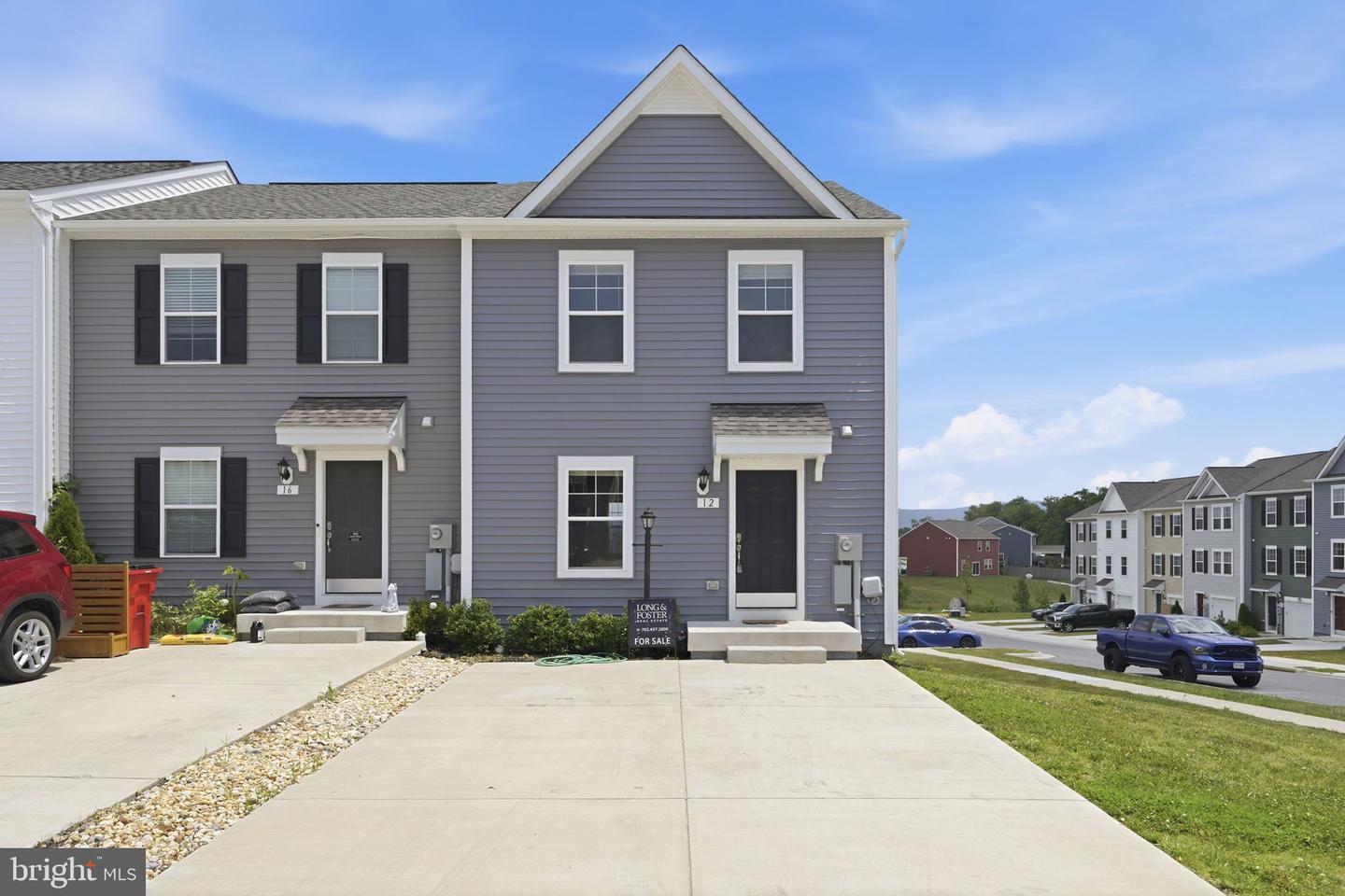12 Orchard Green Drive, Charles Town