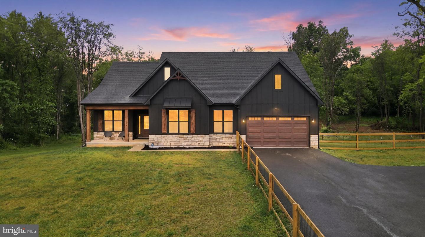 114 Southpaw Lane