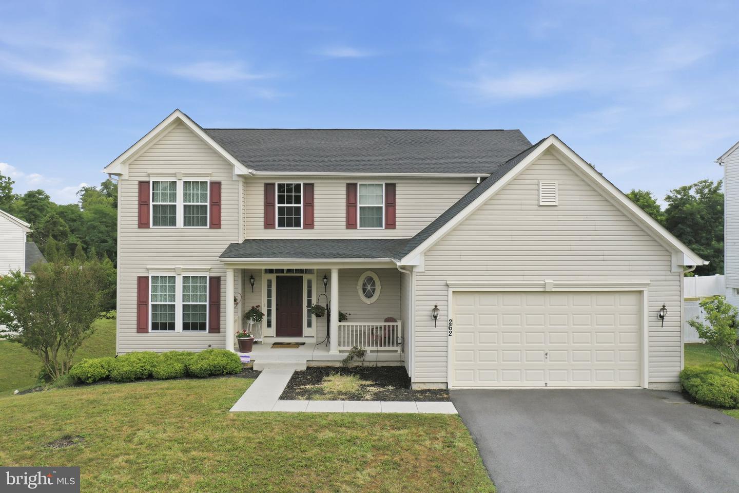 262 Canal Way