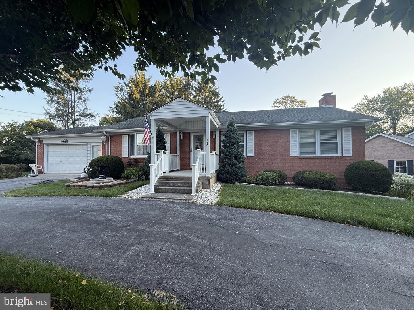 537 Tuscawilla Drive