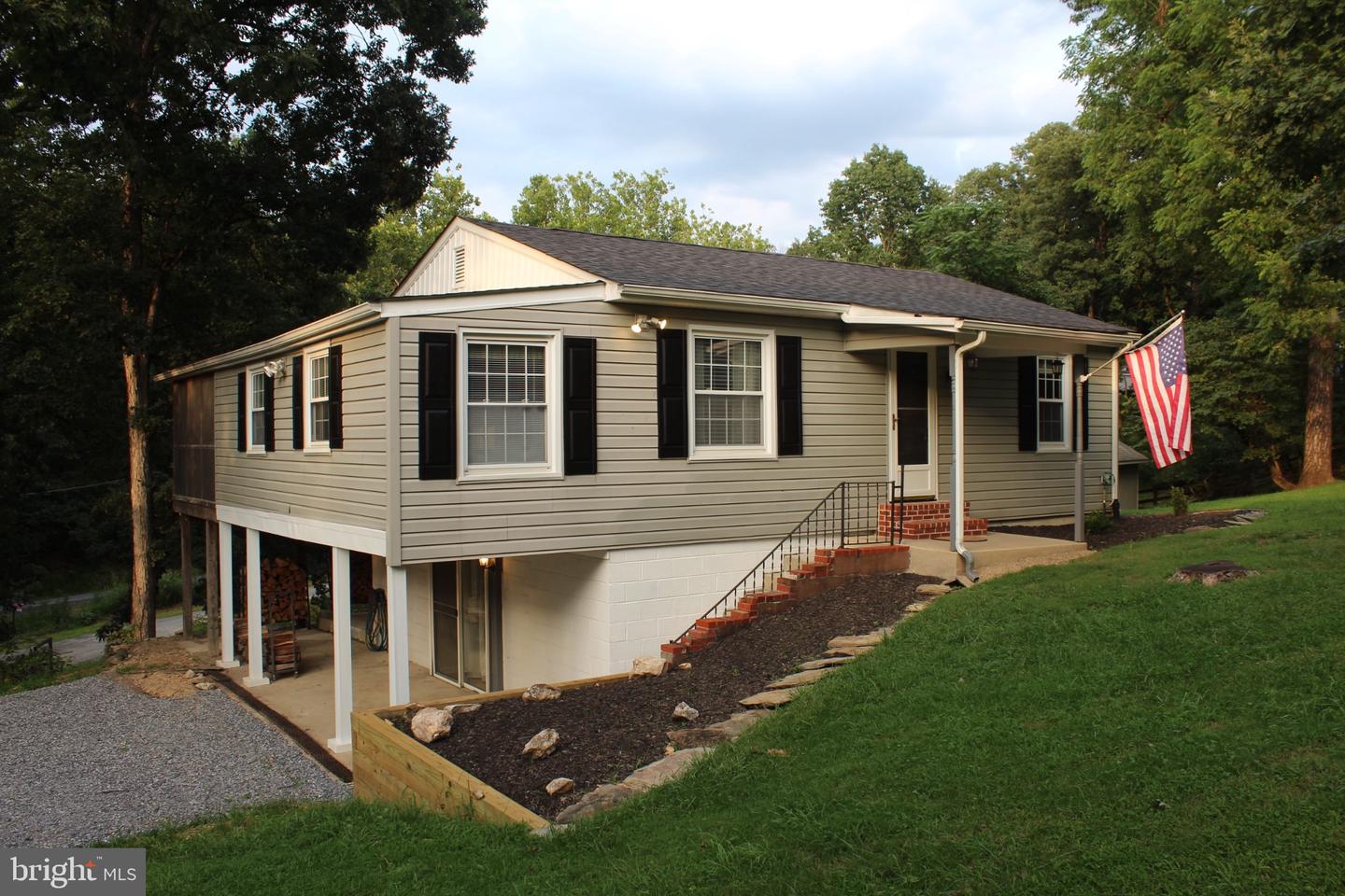 98 Greenwood Road