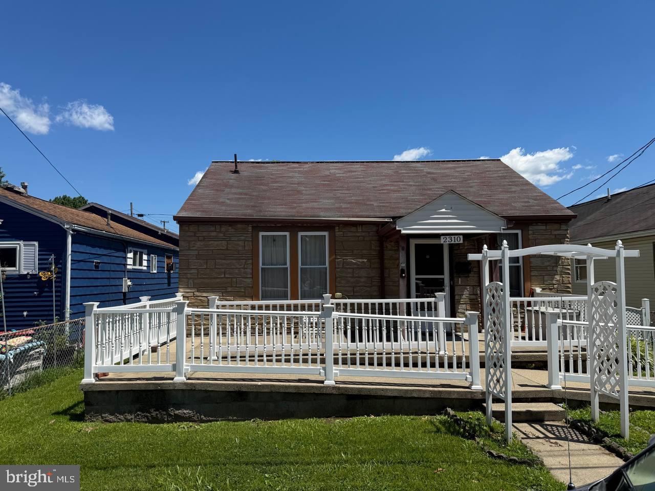2310 Mckinley Ave, Saint Albans
