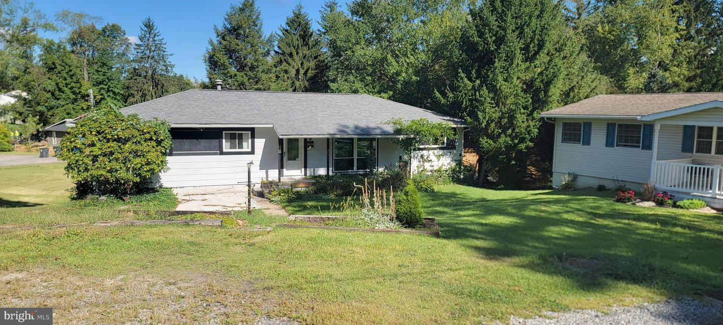 765 Meadowbrook Road, Morgantown